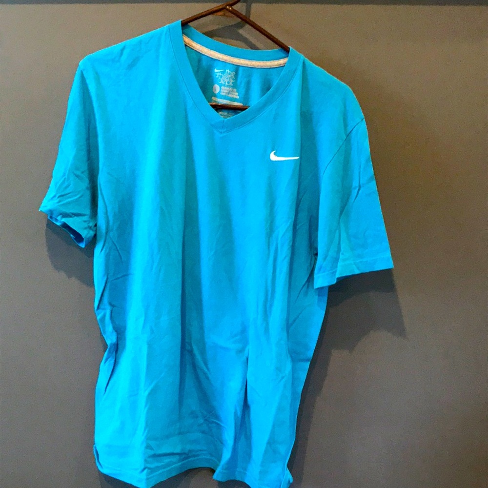 Nike v-neck t-shirt